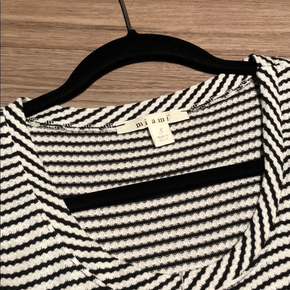 Top - Picture 3 of 3